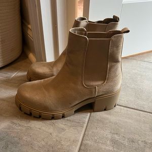 Madden Girl Tessa Chelsea Boots